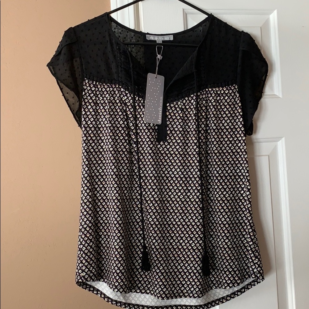 Daniel Rainn shirt
